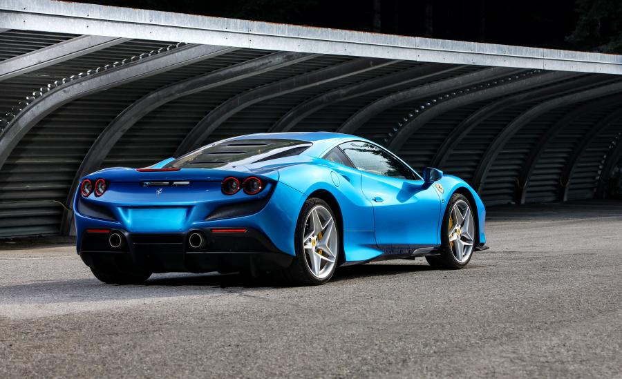  Ferrari F8 Tributo 2019 года  (фото 44 из 52)